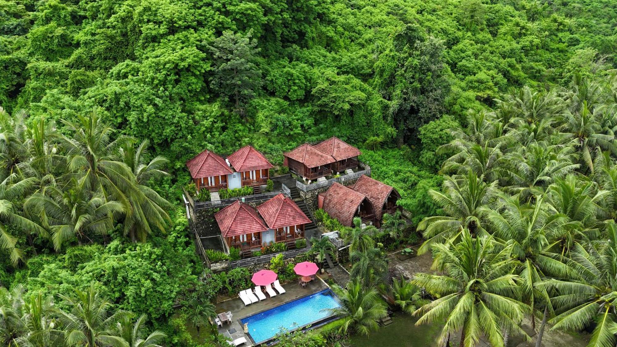 Coconut Hill Cottage Batununggul Екстериор снимка